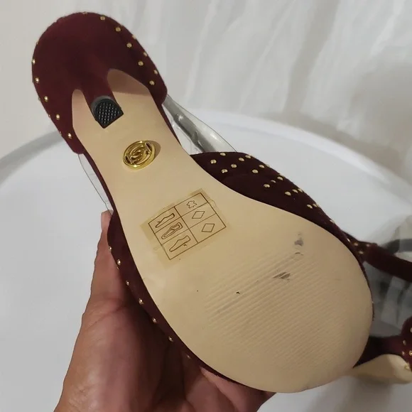 Bebe Burgundy with gold accents platform Heels size 6 - Picture 6 of 10